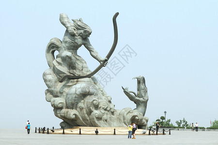 岳阳洞庭湖巴陵广场后裔斩巴蛇背景