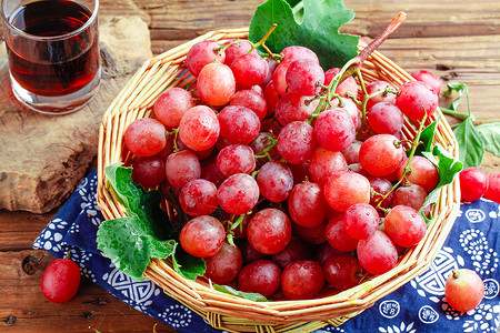 葡萄篮子新鲜水果红提高清图片
