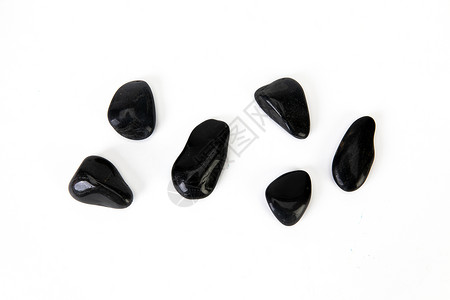 黑色石头鹅卵石图片