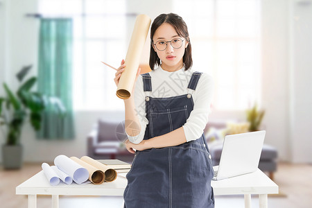 女生头顶着杯子室内设计师设计图片