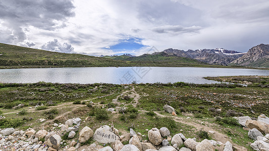 川藏线318国道风光姊妹湖背景图片