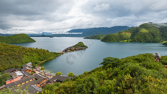 环绕的岛云南丽江市彝族自治县宁蒗泸沽湖里格岛背景