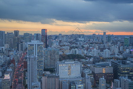 日本东京铁塔俯瞰东京四周图片