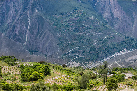 浮云牧场山路风景图片