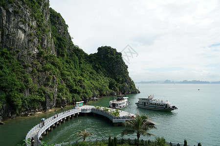 喀斯特悬崖越南下龙湾喀斯特地貌背景