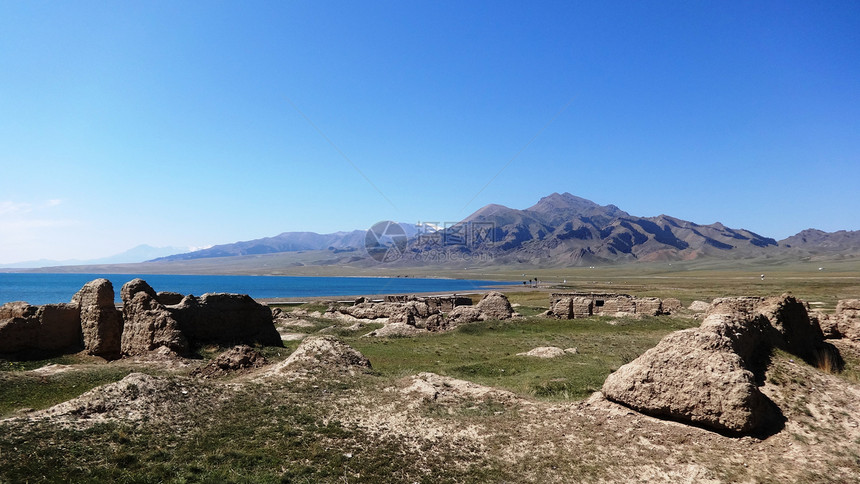 大美新疆赛里木湖图片