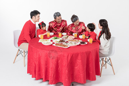 新年家庭年夜饭背景图片