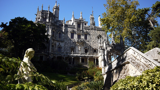 葡萄牙辛特拉雷加莱拉庄园Quinta da Regaleira背景