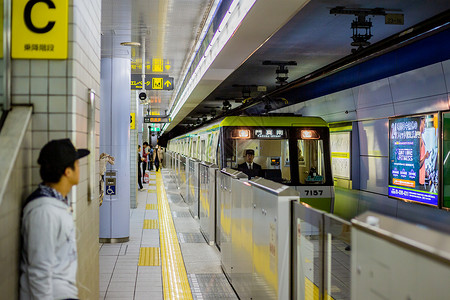 大阪地铁日本地铁站背景