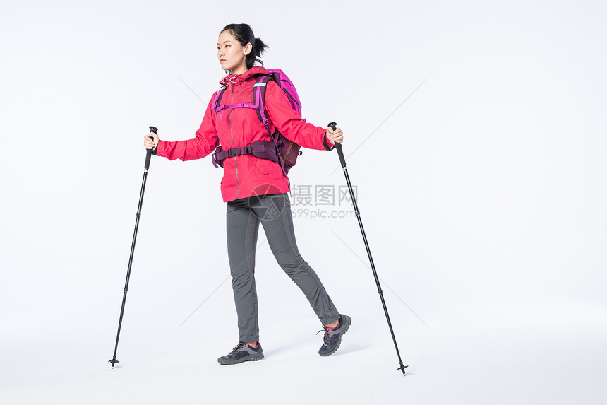 运动女性用登山杖远足图片