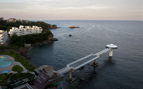 日本和歌山白滨海中展望塔背景