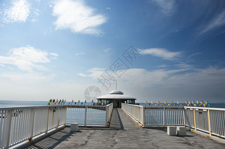 日本和歌山白滨海中展望塔背景