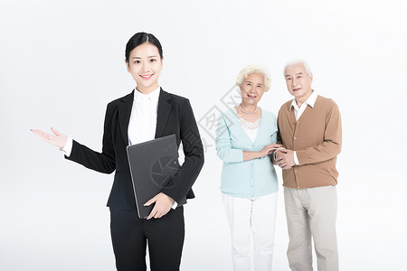 推销人员老年家庭保险营销背景