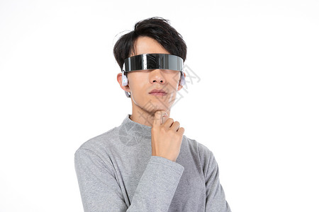 戴科技眼镜男性形象图片
