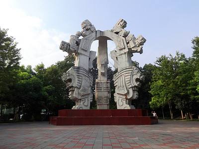 雕塑观光安徽合肥休闲游玩景点九狮雕塑是上个世纪本市最大的街头雕塑背景