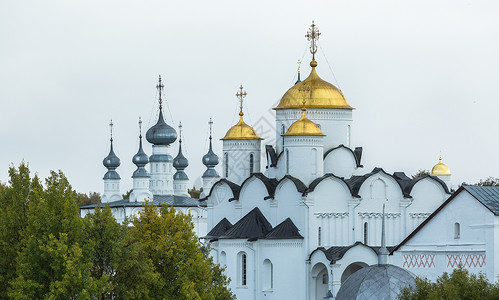 俄罗斯苏兹达尔旅游小镇苏兹达尔克里姆林宫建筑群背景