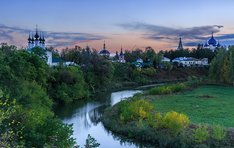 俄罗斯著名金环小镇苏兹达尔日落风光背景