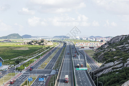 高速公路开车交通运输背景