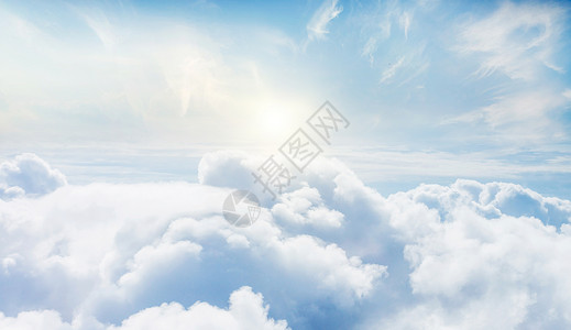 高空工作云端设计图片