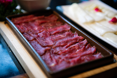 火锅食材牛肉片背景图片