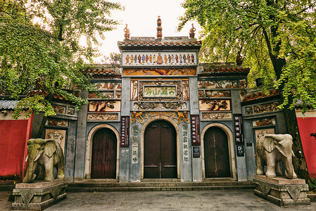 千年文化千年古麓山寺背景