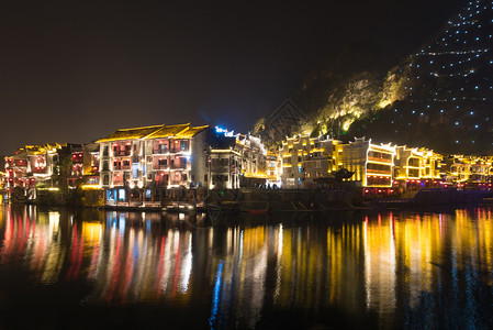 贵州镇远古城夜景背景图片