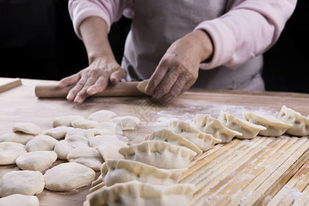 擀饺子皮背景图片