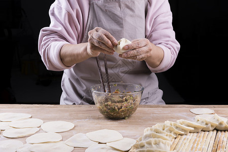 包饺子传统做饺子高清图片