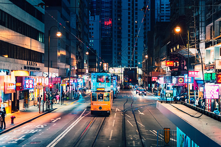 叮叮车轨道香港夜景背景