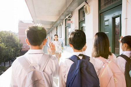 青少年教育放学图片