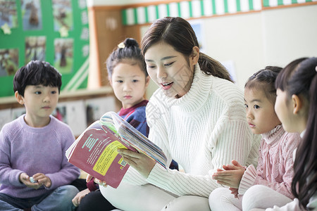 招聘幼师幼儿园老师讲故事背景