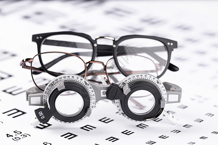品牌眼镜视力表与验光架背景