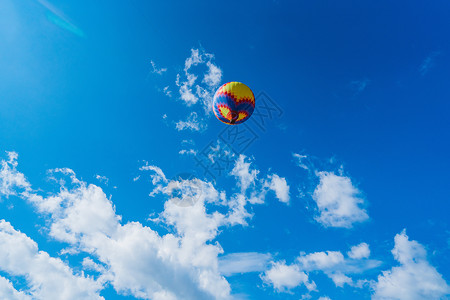 腾冲地质公园腾冲火山地质公园热气球背景