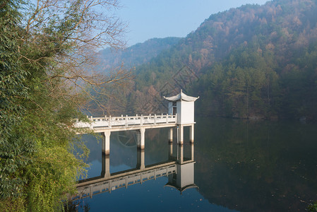 黄陂湖湿地武汉木兰天池湖面小亭背景