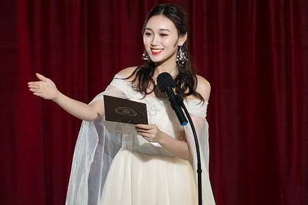 女演员宣布获奖名单背景图片