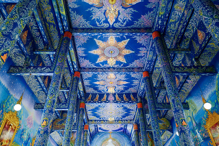 泰国清莱蓝庙室内房顶高清图片