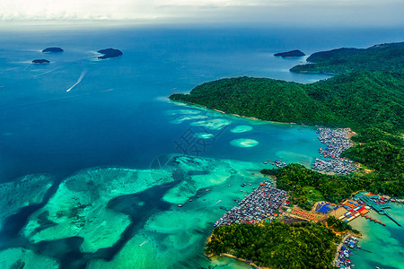 海上游船航拍吉隆坡海上风光背景