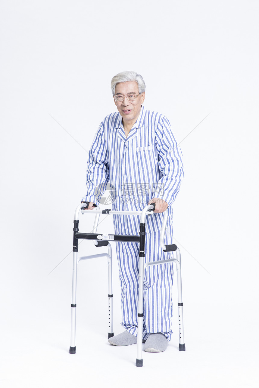 老年病人助步器图片