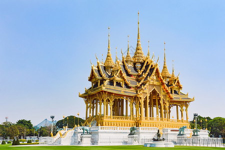 尖塔建筑泰国曼谷大皇宫背景