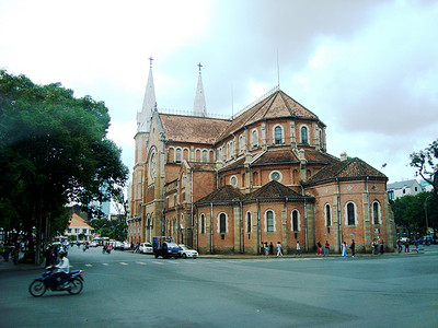 柬埔寨城市越南胡志明市圣母大教堂建筑背景