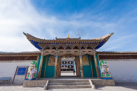青海隆务寺寺庙黄南乡高清图片
