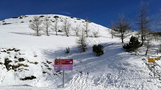 瑞士阿尔卑斯山滑的季节高清图片