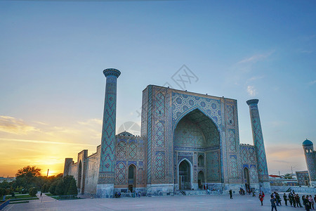 维雷乌兹别克斯坦撒马尔罕雷吉斯坦广场清真寺背景