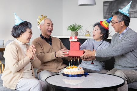 老年人聚会过生日背景图片