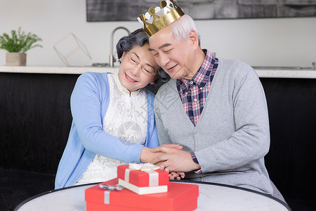 金婚夫妻过生日背景图片