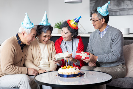 老年聚会过生日背景图片