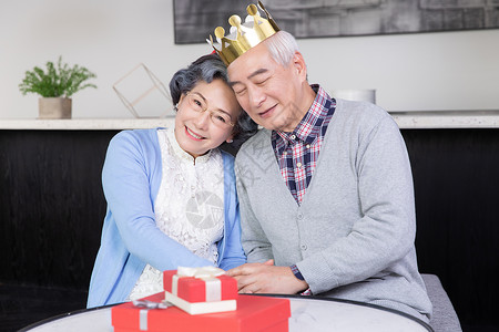 金婚夫妻过生日背景图片