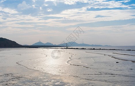 平静的海面背景图片