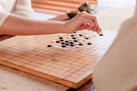 下棋手部特写图片