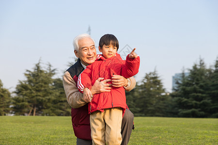 抱孙子祖孙情爷爷抱着孙子背景